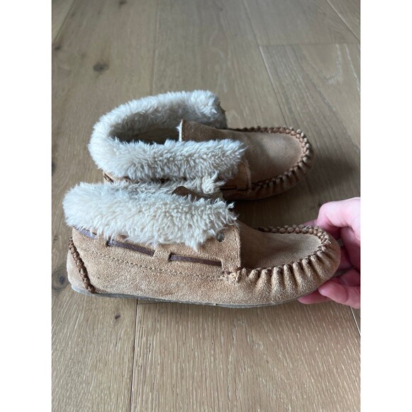 Minnetonka Fur Booties Moccasin Girls Youth size 2 - Picture 5 of 8